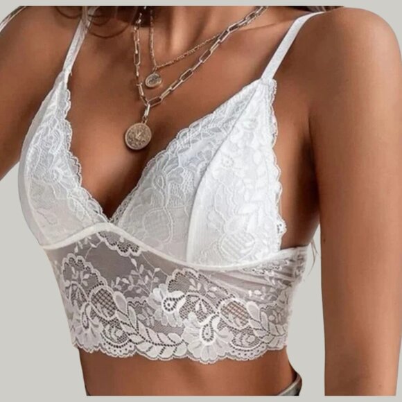 PrettyLittleThing Other - EUC Floral Lace Bralette
